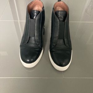 L.Paulo HighTop black Leather wedge